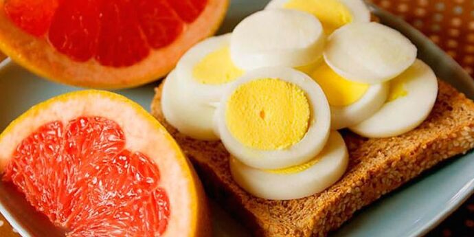 Citrus and boiled eggs for the Magi diet